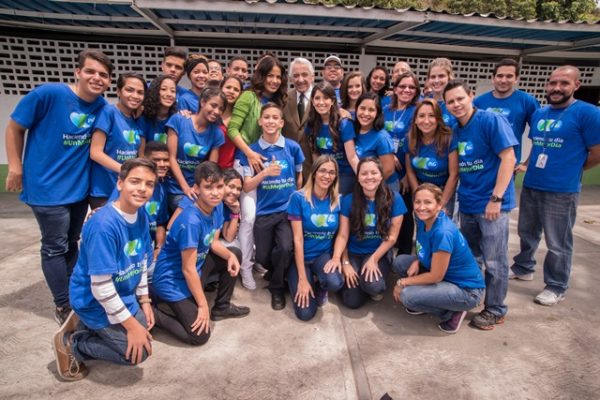 P&G Venezuela reconstruye el Colegio Fe y Alegría Padre Machado a través de su programa de educación “Nacer Aprendiendo”  