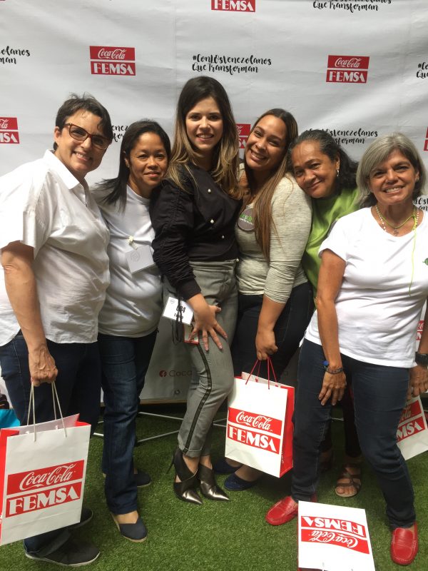 Coca-Cola FEMSA de Venezuela otorga a “Nosotras, expertas en oficios” el Premio Efecto FEMSAción