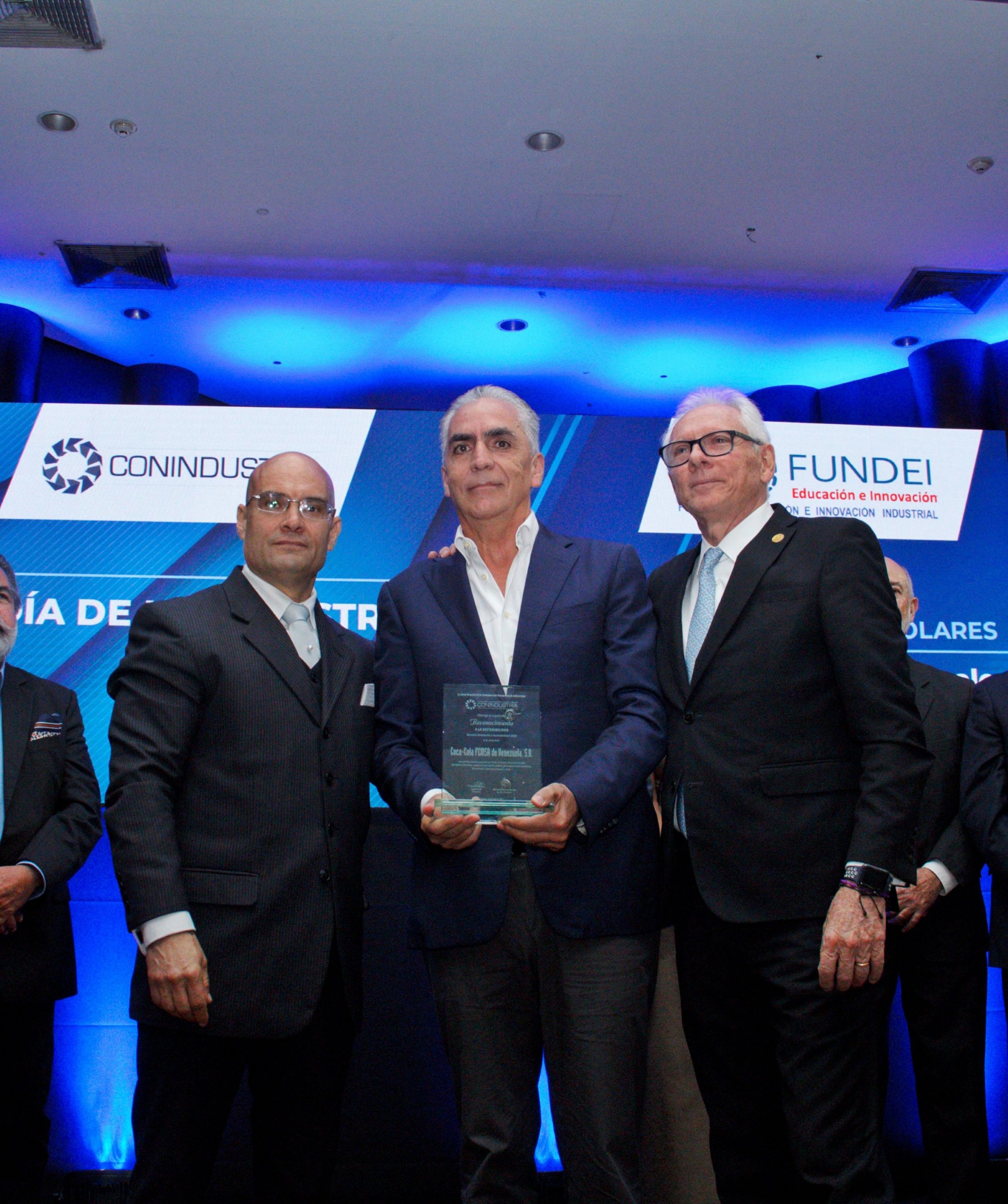 Coca-Cola FEMSA Venezuela recibe reconocimiento “Innovación y Sostenibilidad 2024” de Conindustria