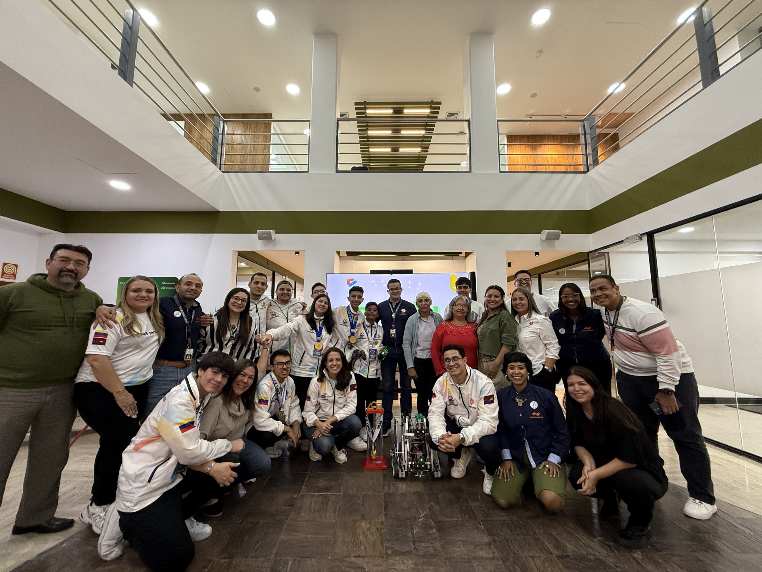 Novumideas y Code-peques impulsan el talento tecnológico juvenil en Venezuela